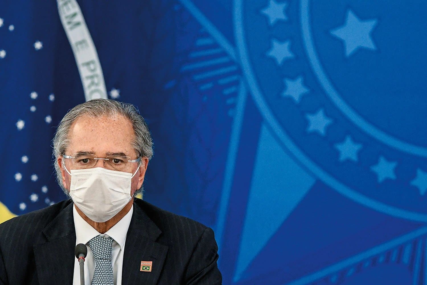 Ministro da Economia Paulo Guedes testa positivo para a Covid-19