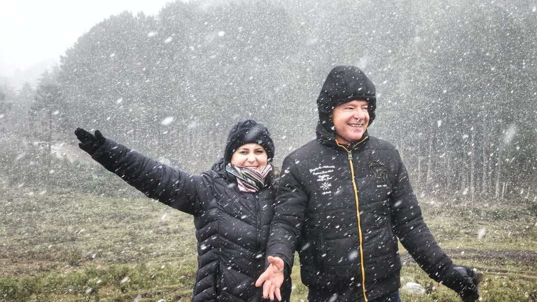Primeira neve e chuva congelada do ano são registradas em SC