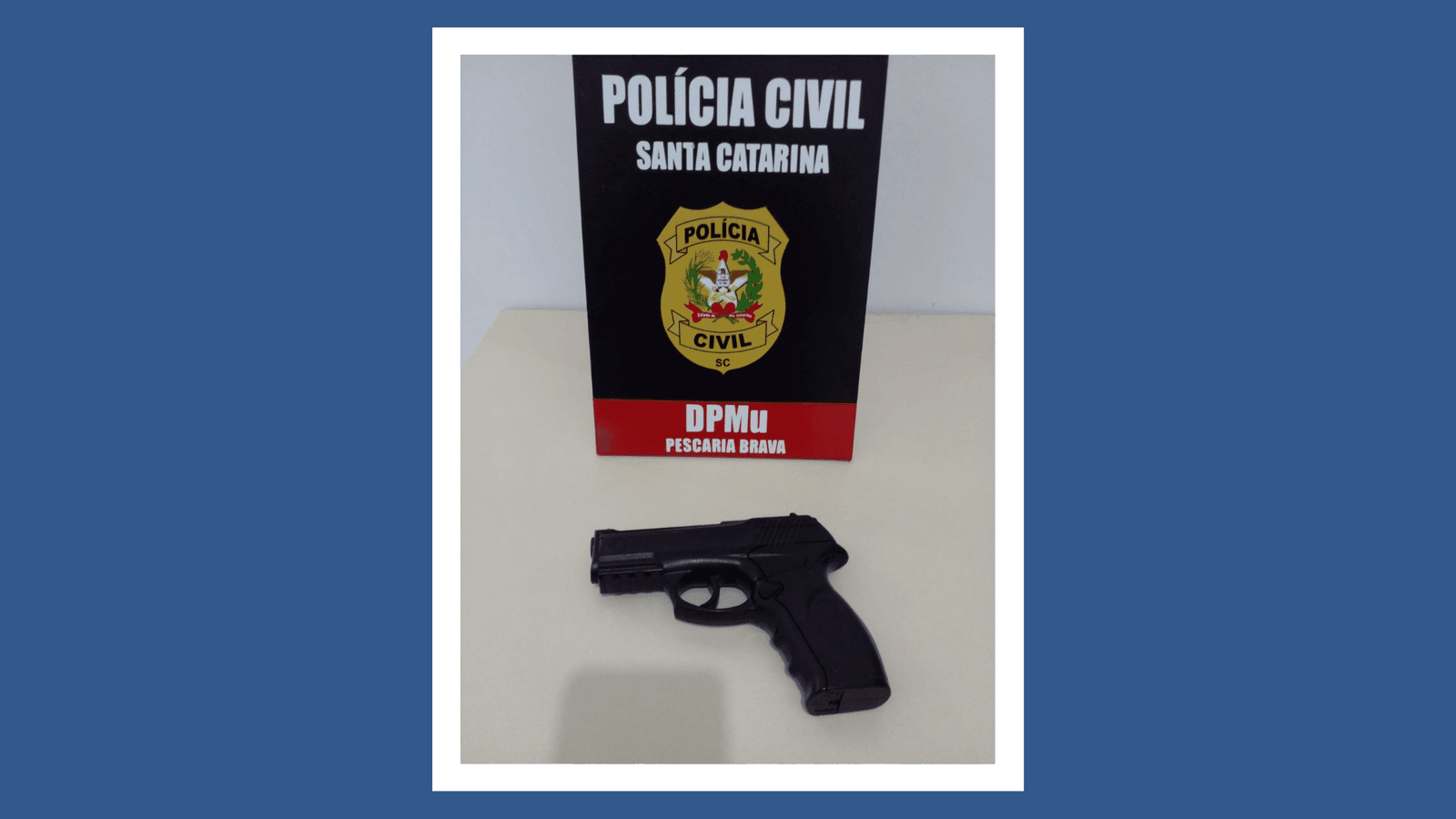 Pistola de pressão é apreendida após homem ameaçar mulher com o equipamento