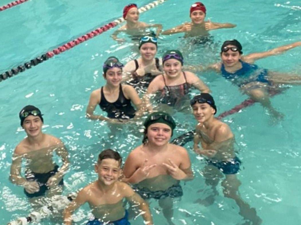 Nadadores de Tubarão participam de campeonato estadual neste fim de semana