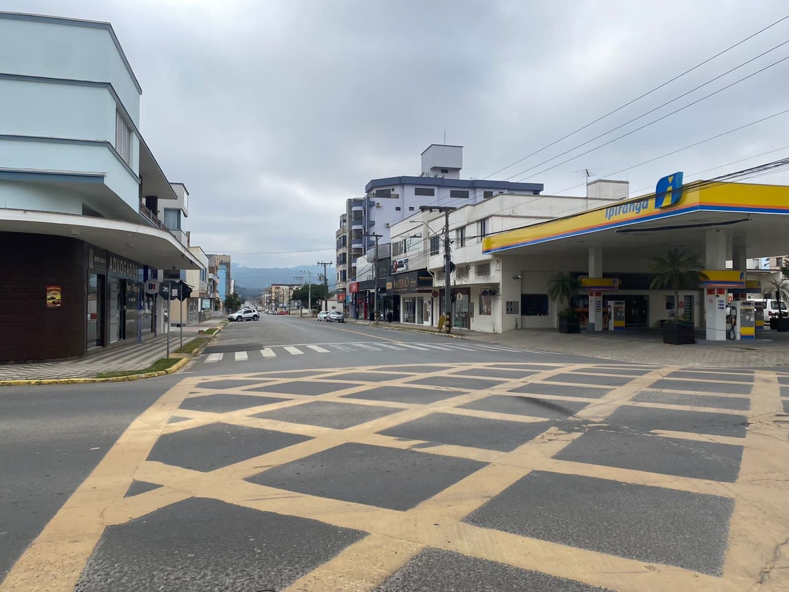 Avenida de Braço do Norte volta a ter mão dupla