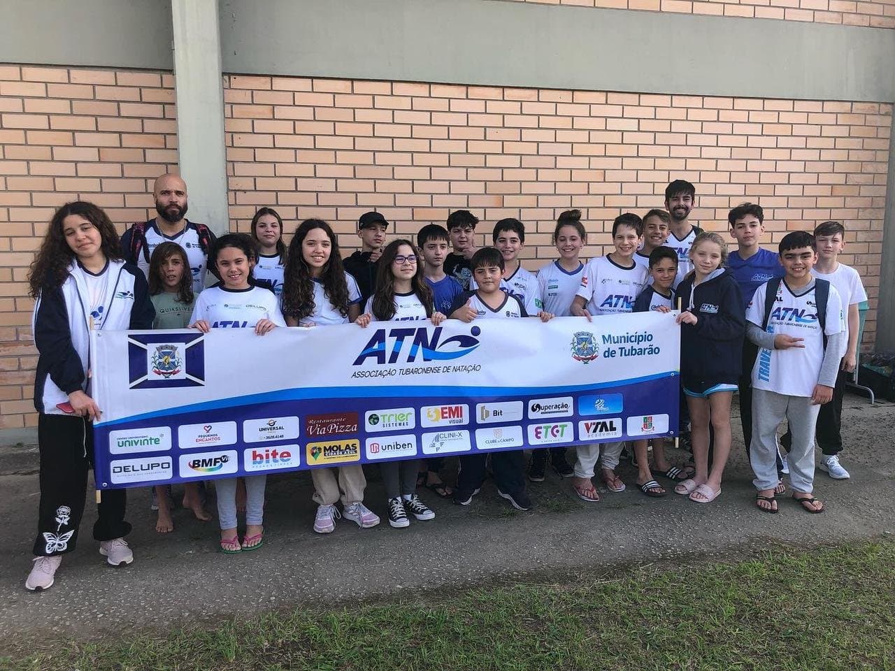 Natação de Tubarão garante seis medalhas no estadual Mirim Petiz