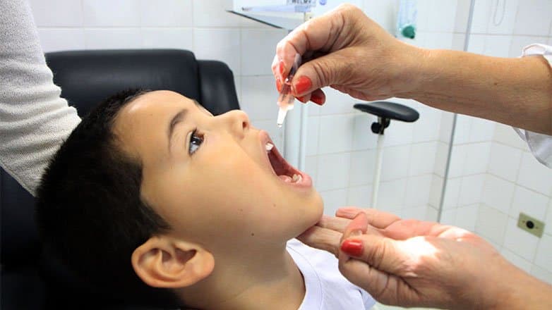 Saúde de Tubarão faz 'Dia D' da Vacinação contra a Poliomielite e Multivacinação