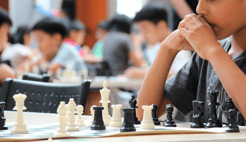 Projeto insere o xadrez na grade curricular da rede de ensino de Tubarão