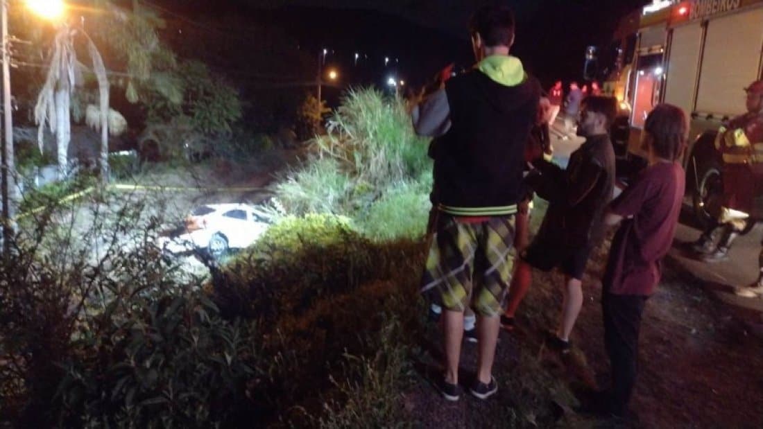 Motociclista morre após colisão com carro na BR-101