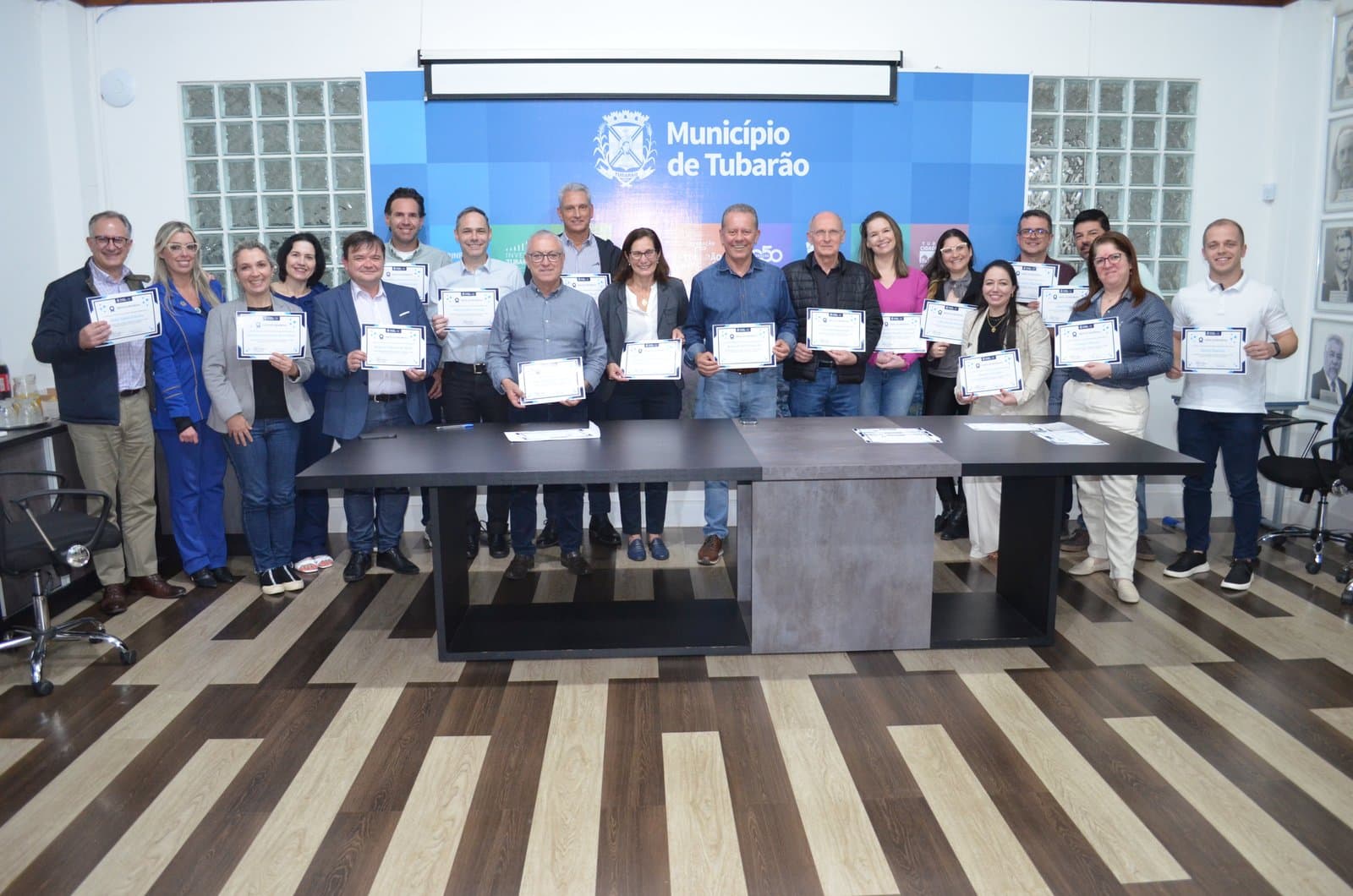 Profissionais e instituições que atuaram na pandemia de Covid-19 são homenageados