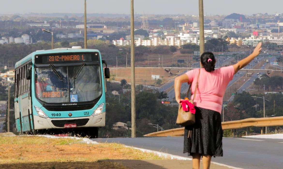 Transporte público gratuito no segundo turno é autorizado pelo STF