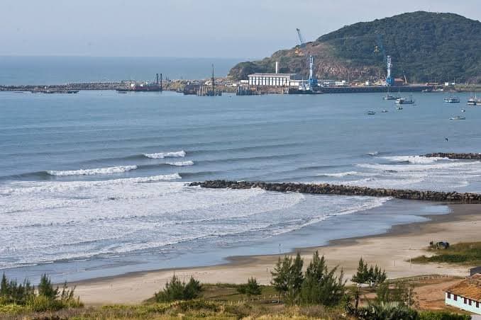 Corpo de tripulante de barco desaparecido no mar é encontrado