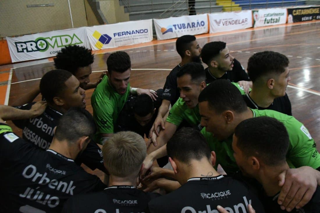 ESTADUAL: Tubarão Futsal perde em casa e cai para terceira colocação