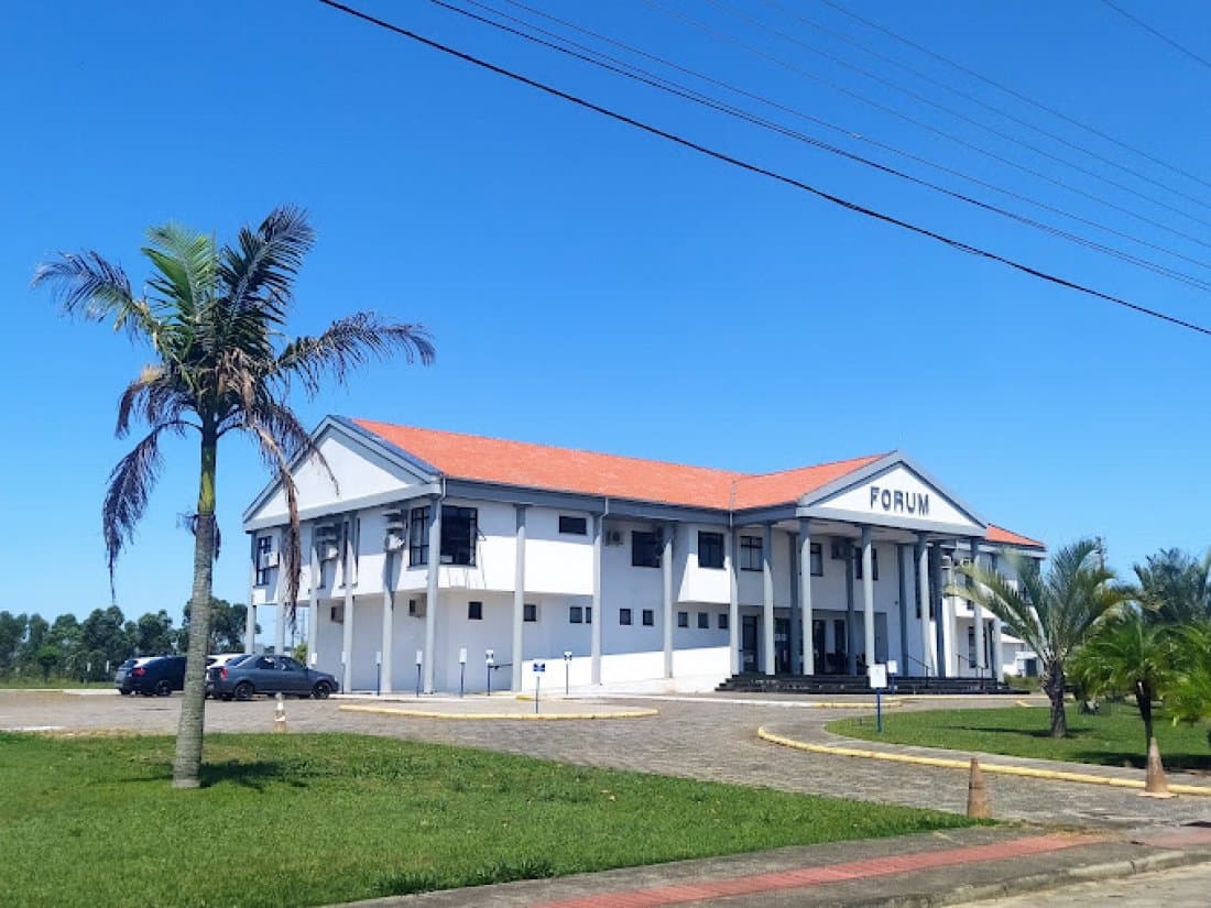 Professor é condenado após assediar adolescente em duas escolas de Jaguaruna