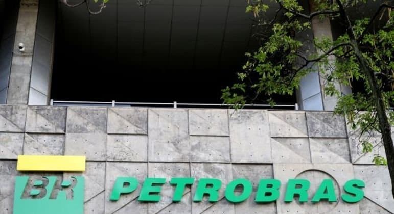 Equipe de transição se reúne com diretores da Petrobras nesta segunda-feira (28)