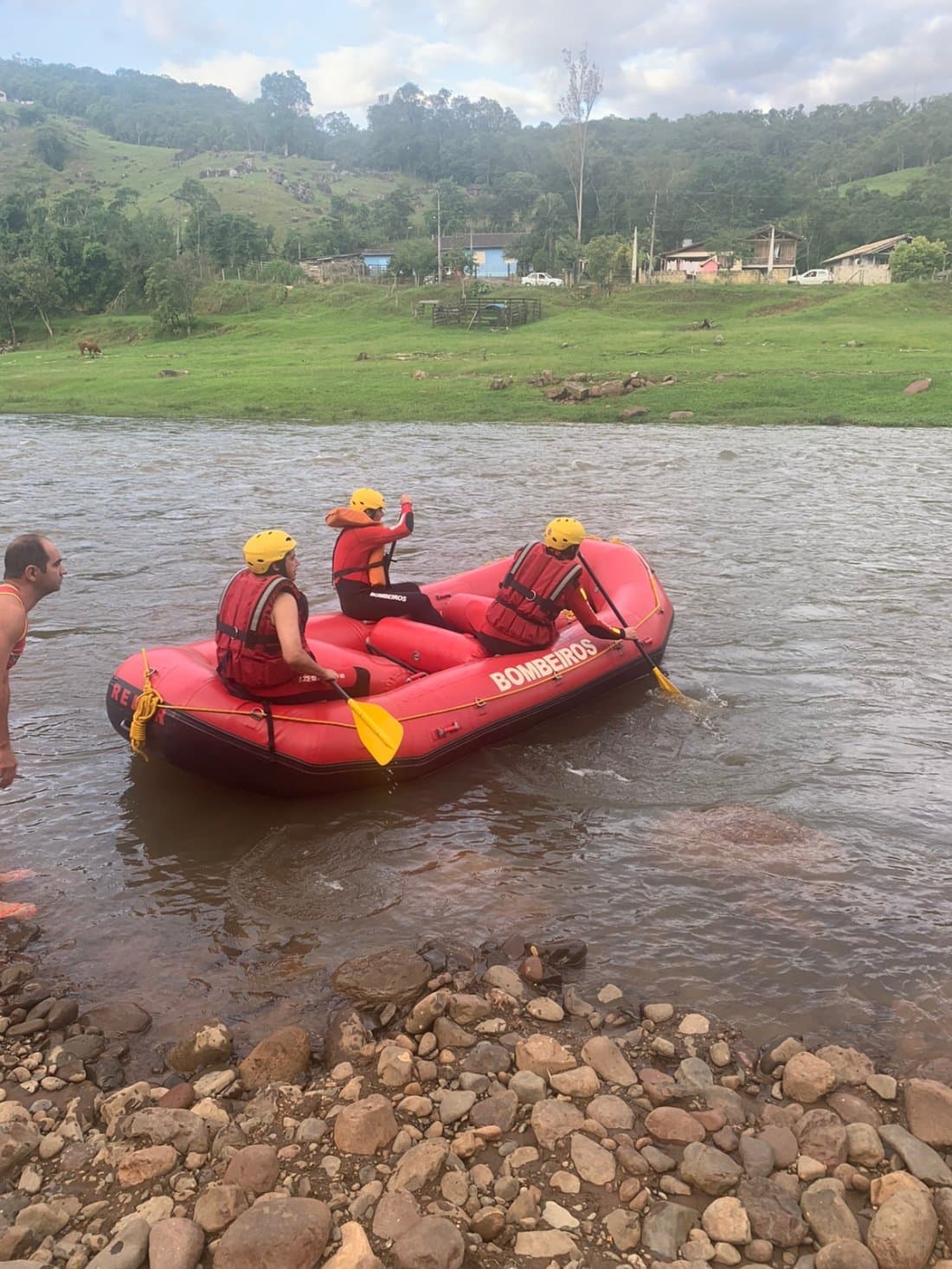 Corpo do jovem que desapareceu no Rio Tubarão é encontrado