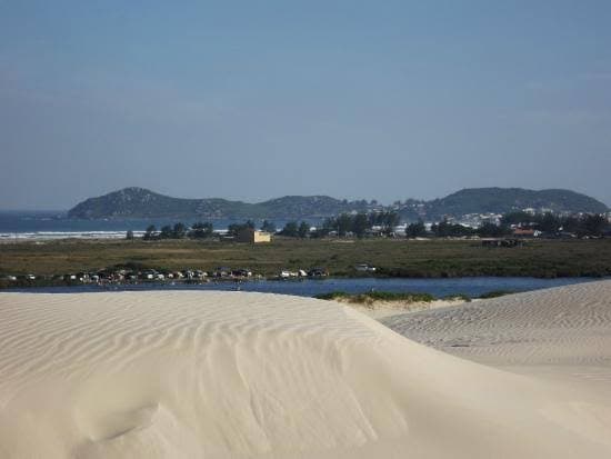 Grupo de turistas é resgatado após se perder nas dunas de Itapirubá