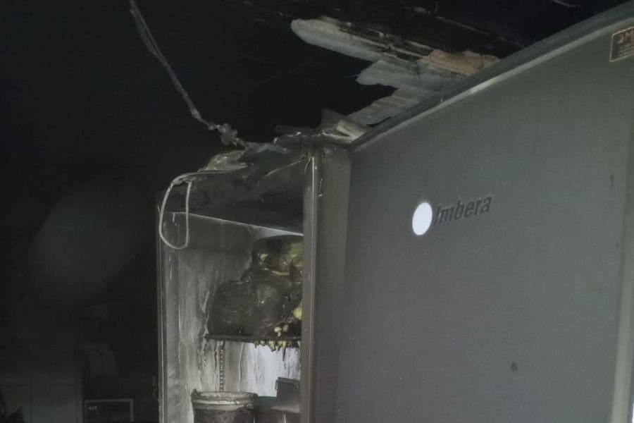 Fogo atinge lanchonete de Tubarão