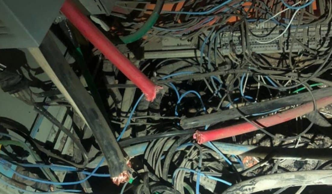 Três homens tentam furtar 180 metros de fios de cobre de estação da Casan