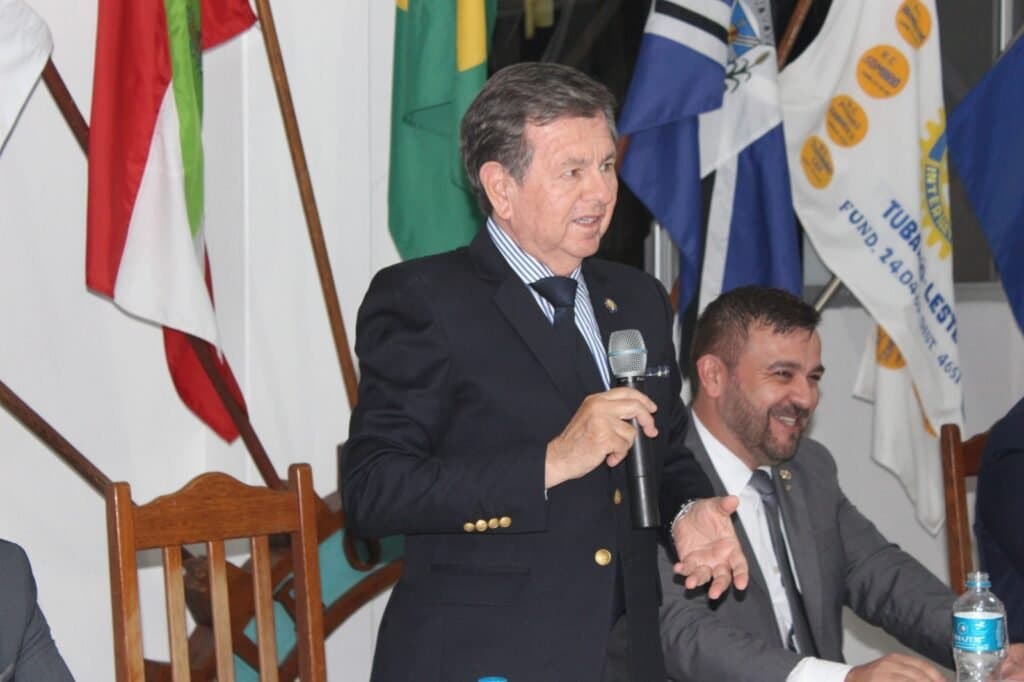 Diretor do Rotary Internacional visita Tubarão