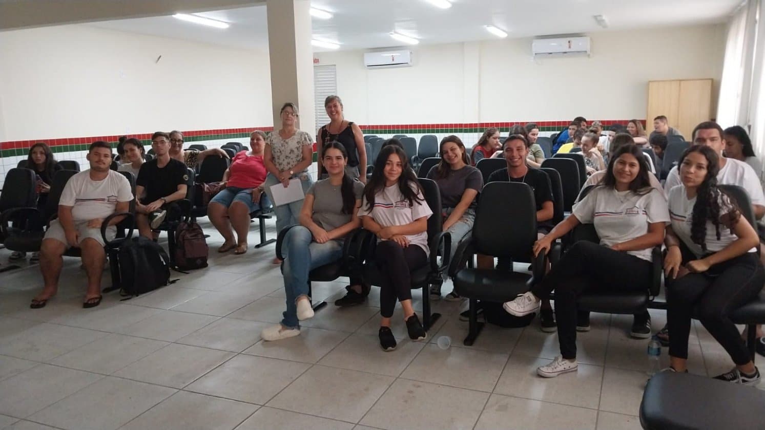 Revitalização da Praça Polidoro Santiago é tema de apresentação para alunos em Laguna