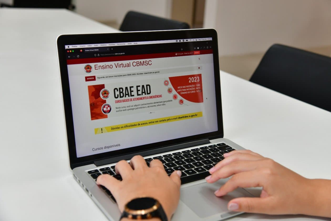 Corpo de Bombeiros Militar abre vagas para curso de atendimento a emergências