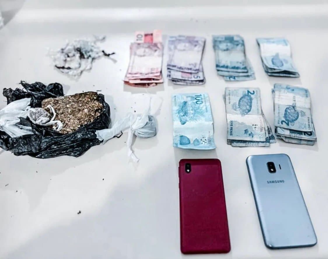 Mais dois jovens são presos por tráfico de drogas em Tubarão