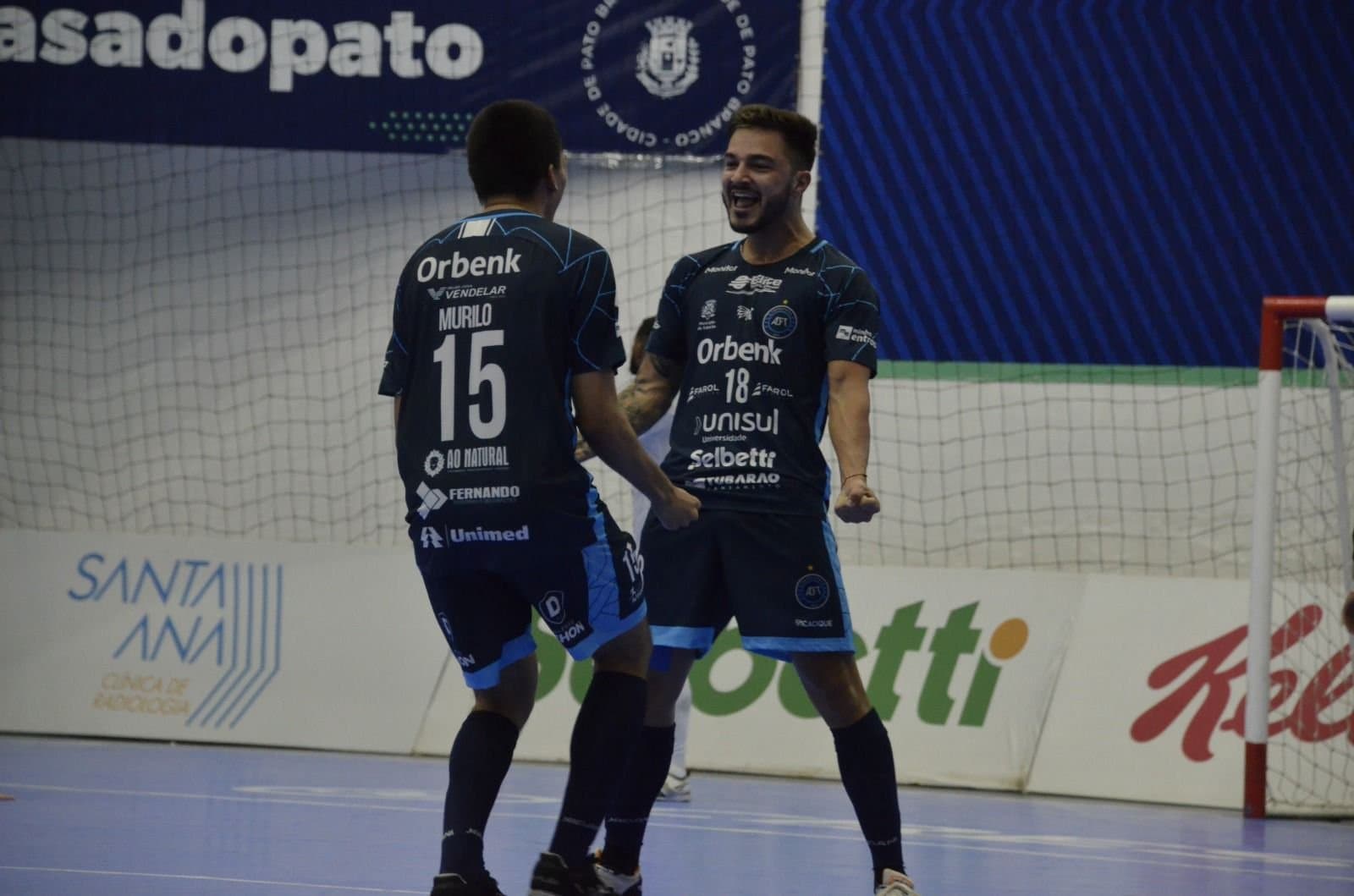 LIGA: Tubarão Futsal vence  São Lourenço e conquista a primeira vitória na competição