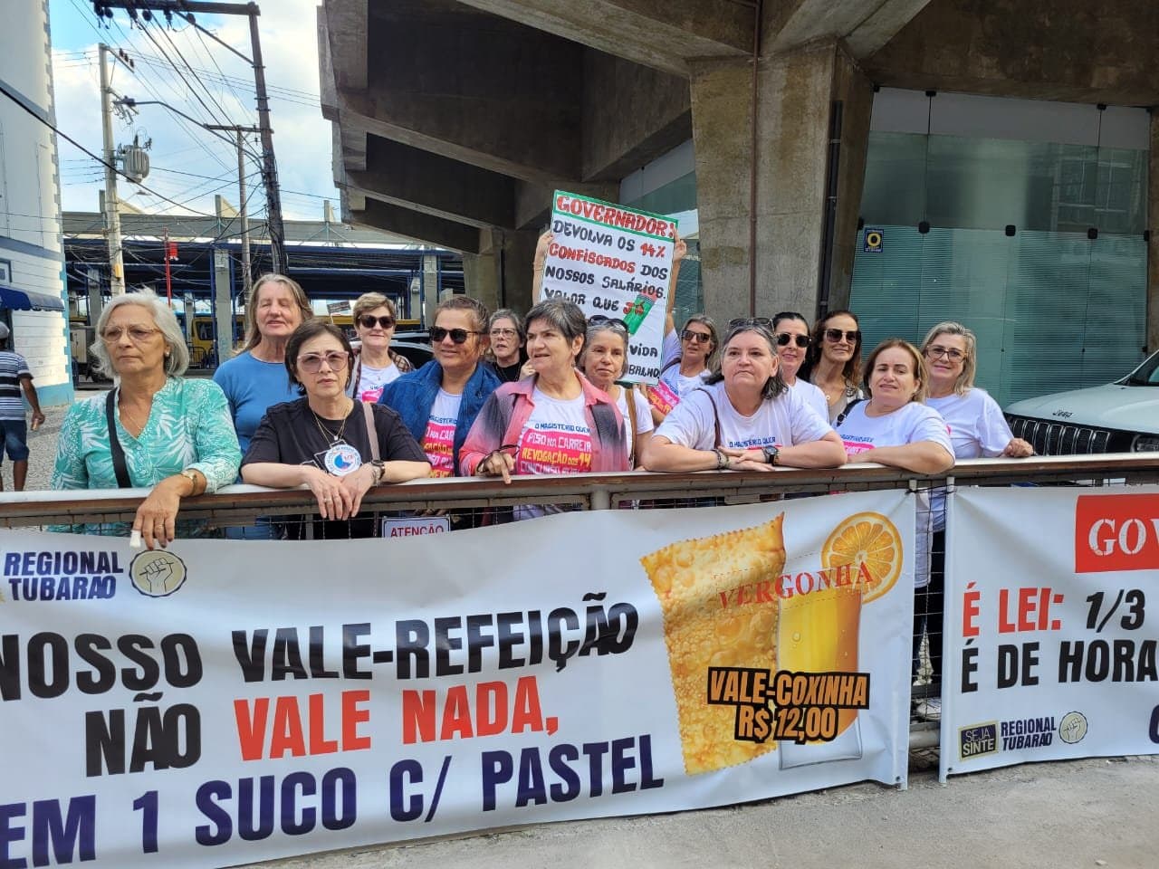 Professores da região participam do Dia de Greve Nacional da Educação