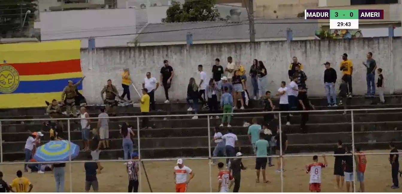 Após briga na arquibancada, jogo de futebol é encerrado em Braço do Norte