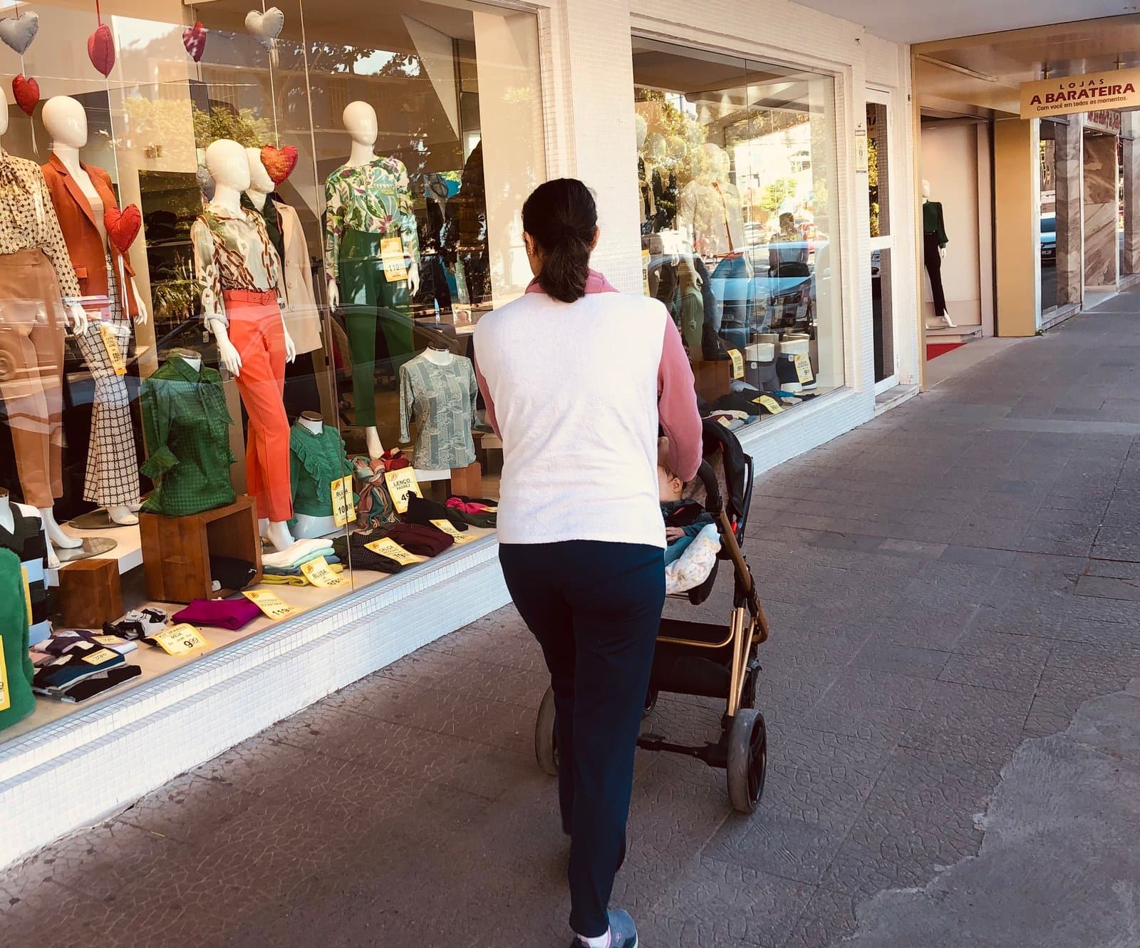 Comércio de Tubarão funcionará em horário especial na véspera do Dia das Mães