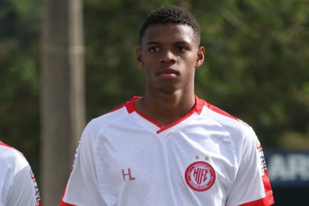 Outro caso de racismo é registrado pelo Hercílio Luz