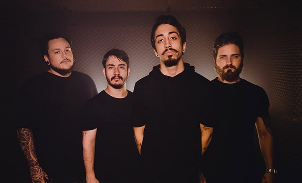 Banda Inutilismo é a atração da Hangar 737 nesta sexta-feira (2)