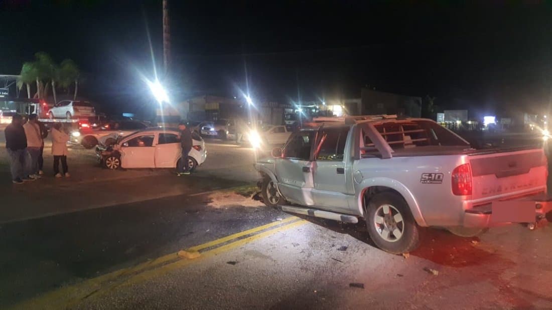 Colisão deixa dois feridos na entrada de Laguna