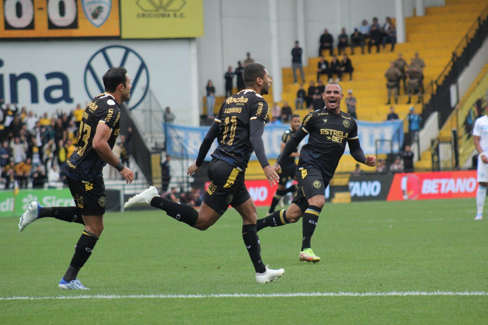 SÉRIE B: Criciúma bate Londrina-PR e encosta nos primeiros colocados