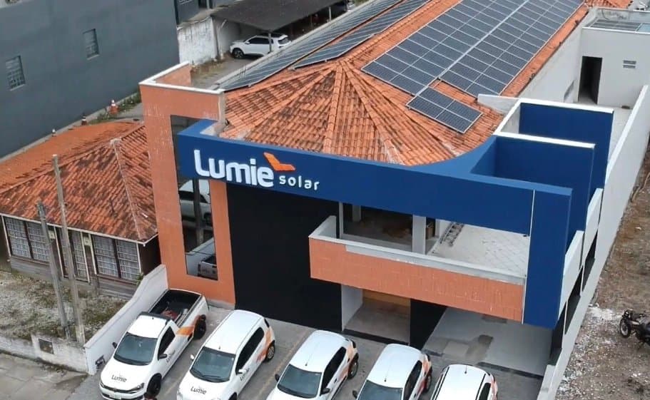 Empresa tubaronense recebe aporte milionário para expansão de energia fotovoltaica