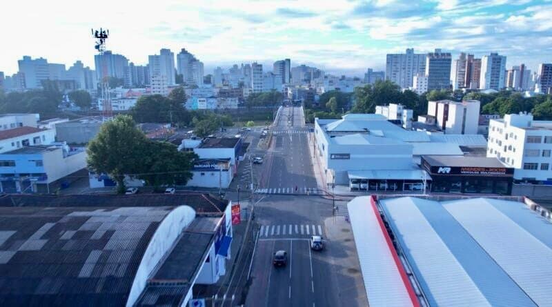Cruzamento das avenidas Expedicionário e Padre Geraldo Spettmann está em obras nesta quarta-feira (27)