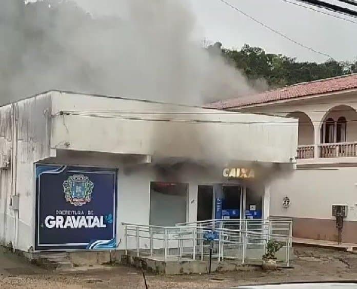 Após incêndio, atendimento na Prefeitura de Gravatal está suspenso nesta quarta-feira (20)