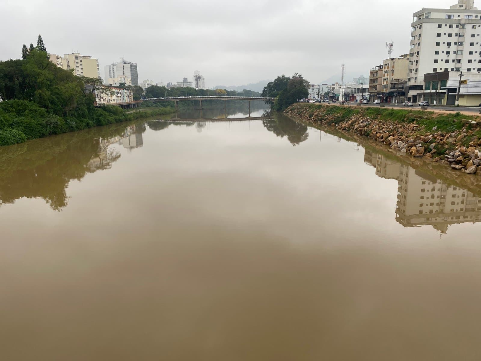 Nível do Rio Tubarão é considerado normal no início da tarde desta sexta (6)
