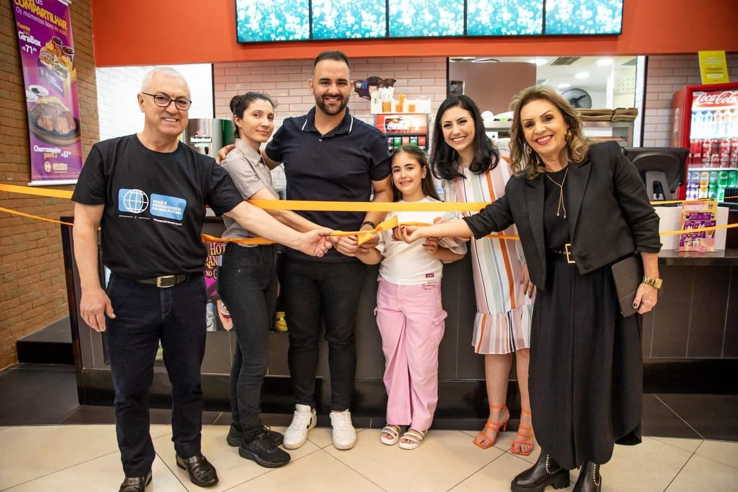 Giraffas de Tubarão é reinaugurado após reforma