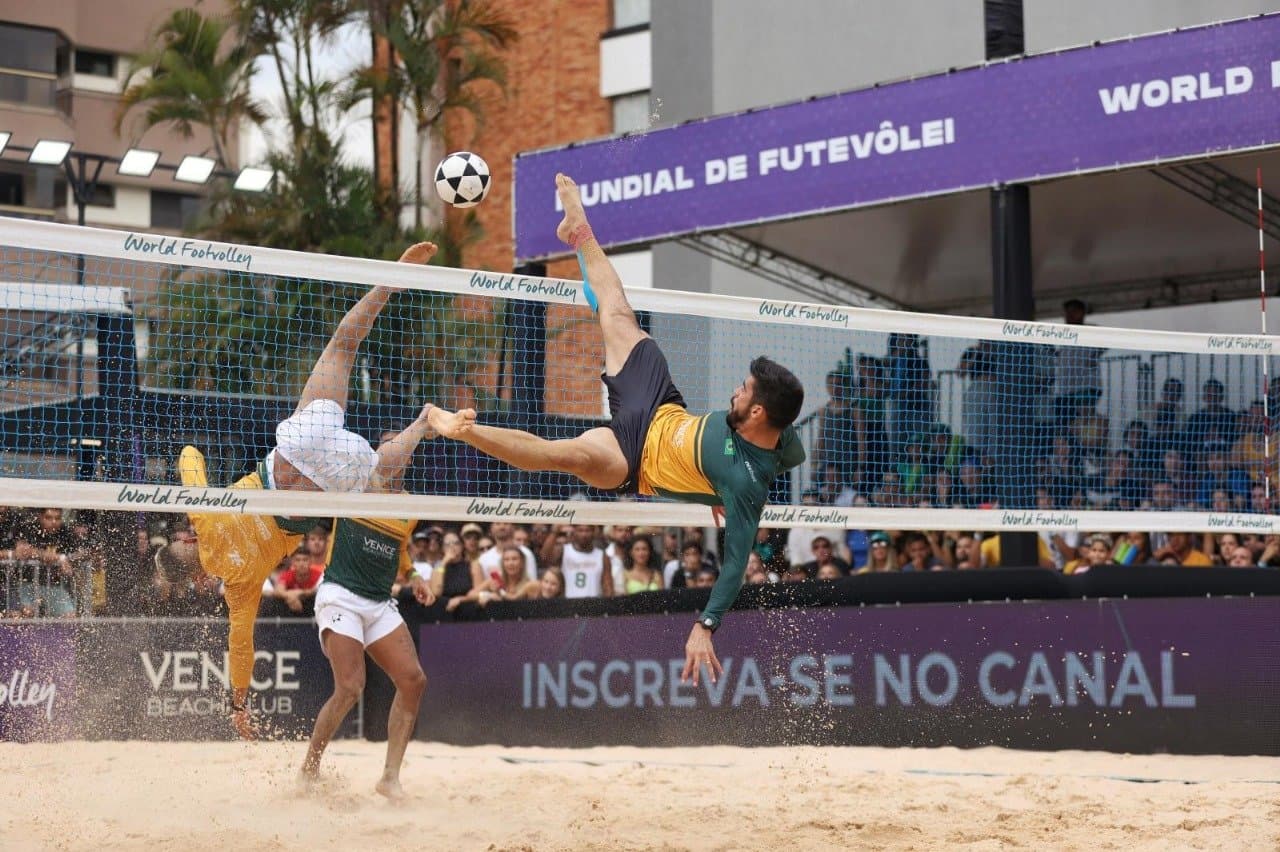 Mundial de futevôlei inicia nesta sexta-feira (20), em Capivari de Baixo