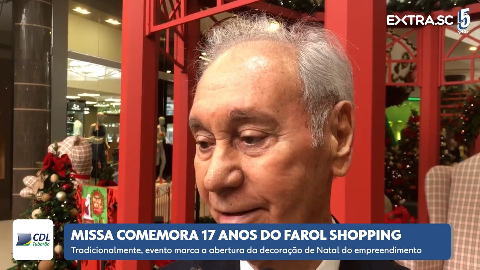 Missa celebra 17 anos do Farol Shopping e inaugura decoração de Natal