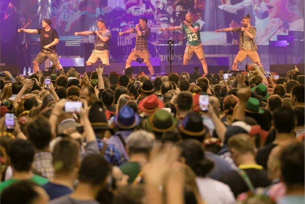 Com encerramento adiado, Oktoberfest tem programação especial na última semana