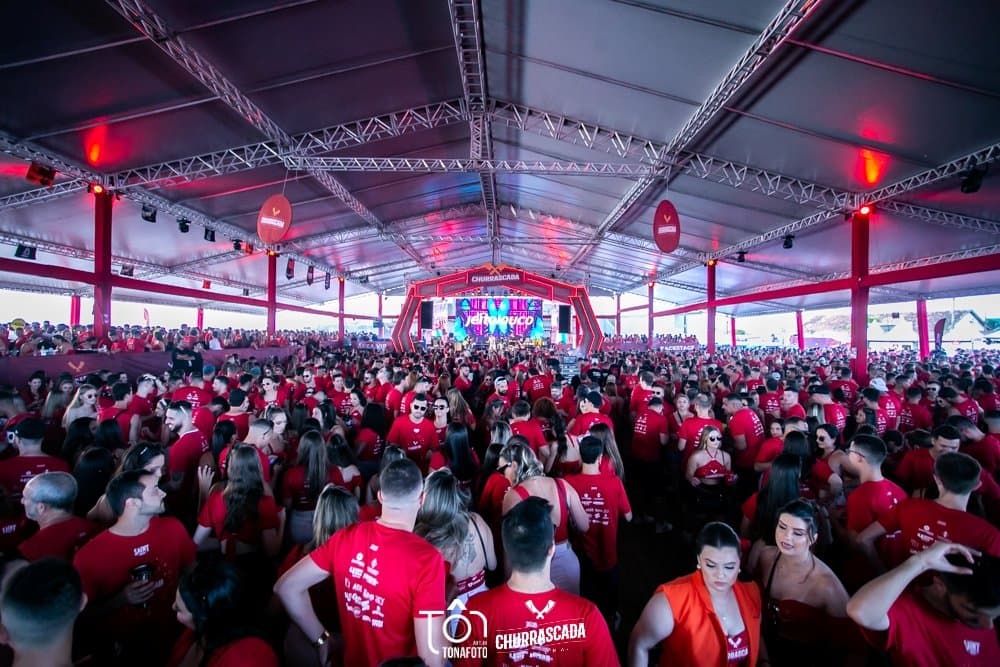 Ingressos para a Réveillon Viva, Churrascada e Babalaô entram em promoção na Black Friday