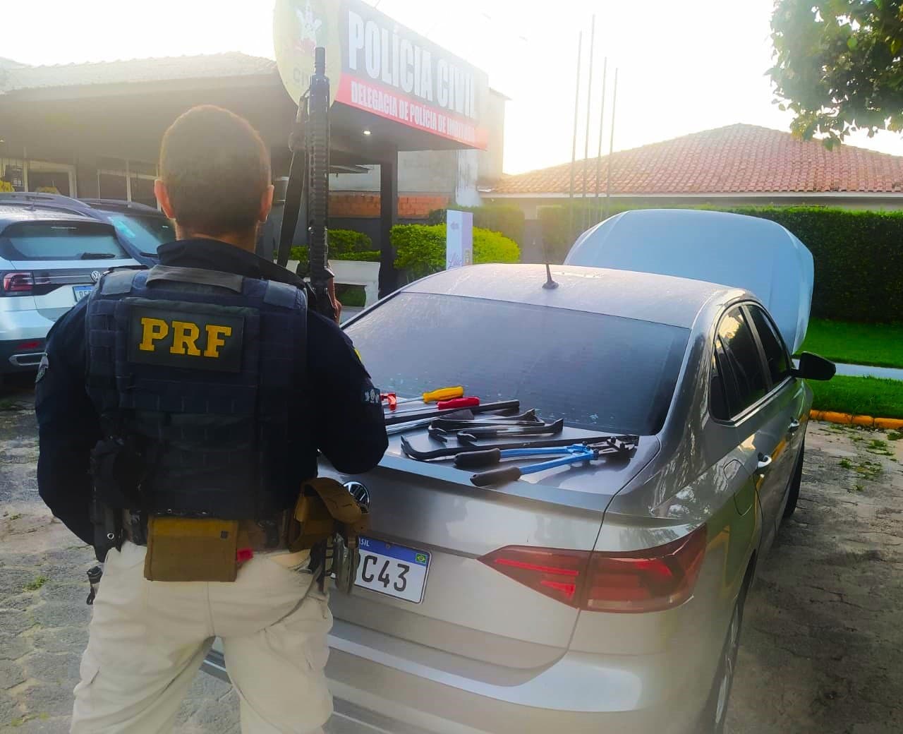 Carro roubado usado em arrombamento em Tubarão é recuperado