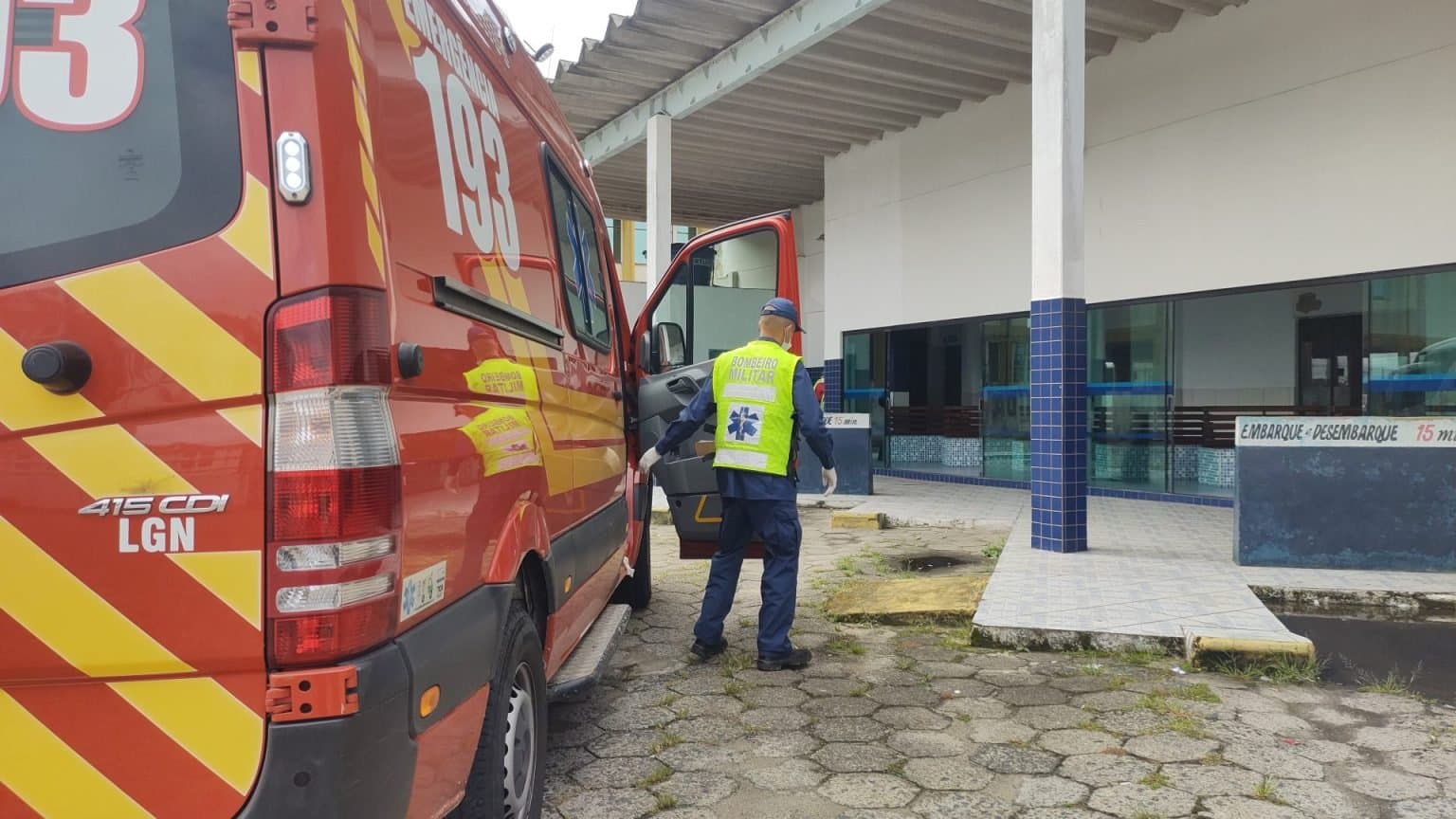 Homem encontrado morto na rodoviária de Laguna é identificado