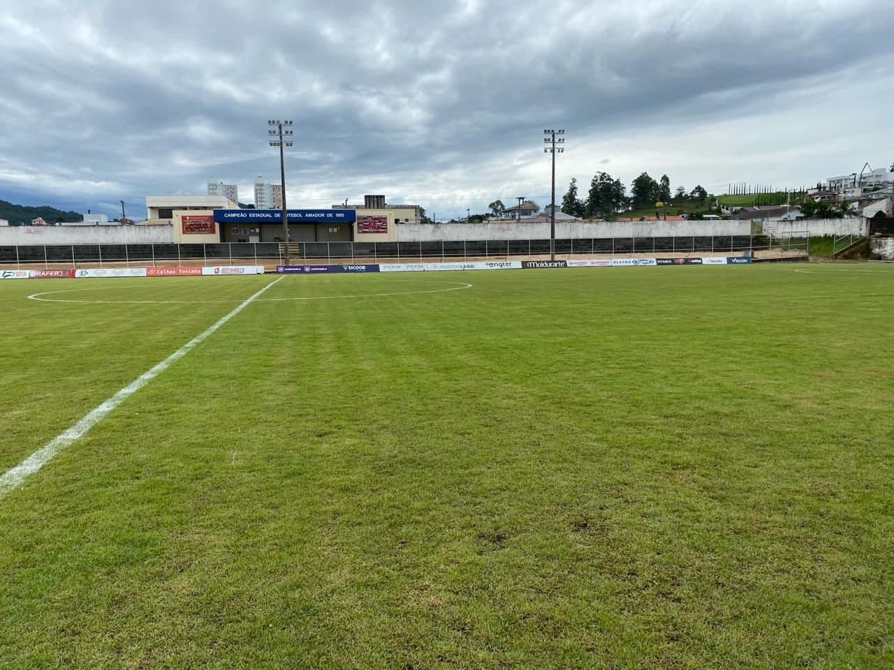 Estádio de Braço do Norte ganhará arquibancada coberta