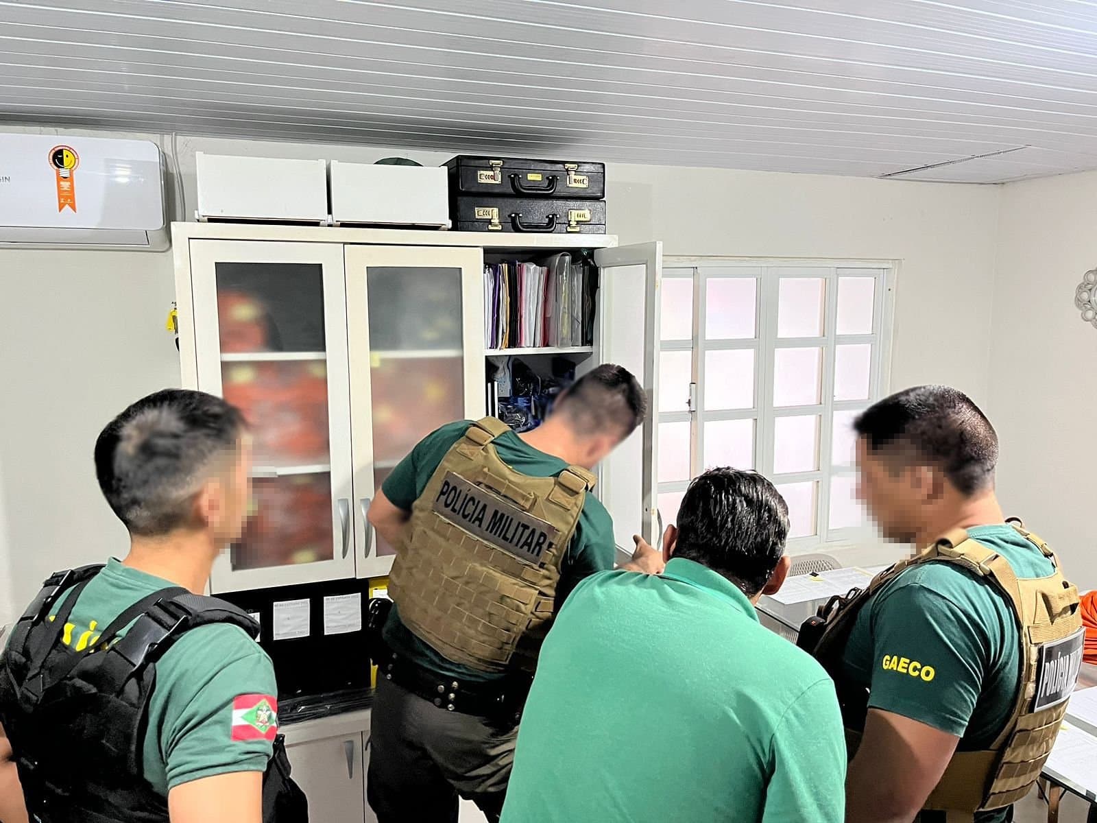 Prefeito e vice-prefeito são presos na quinta fase da Operação Mensageiro