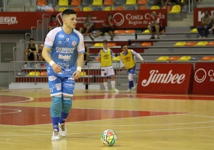 Goleiro que iniciou na base do Tubarão Futsal é convocado para a seleção brasileira
