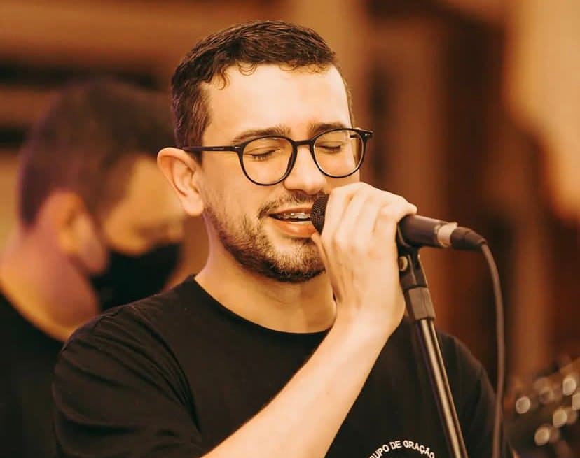 Em luta contra um câncer, seminarista Felipe Freitas morre aos 36 anos