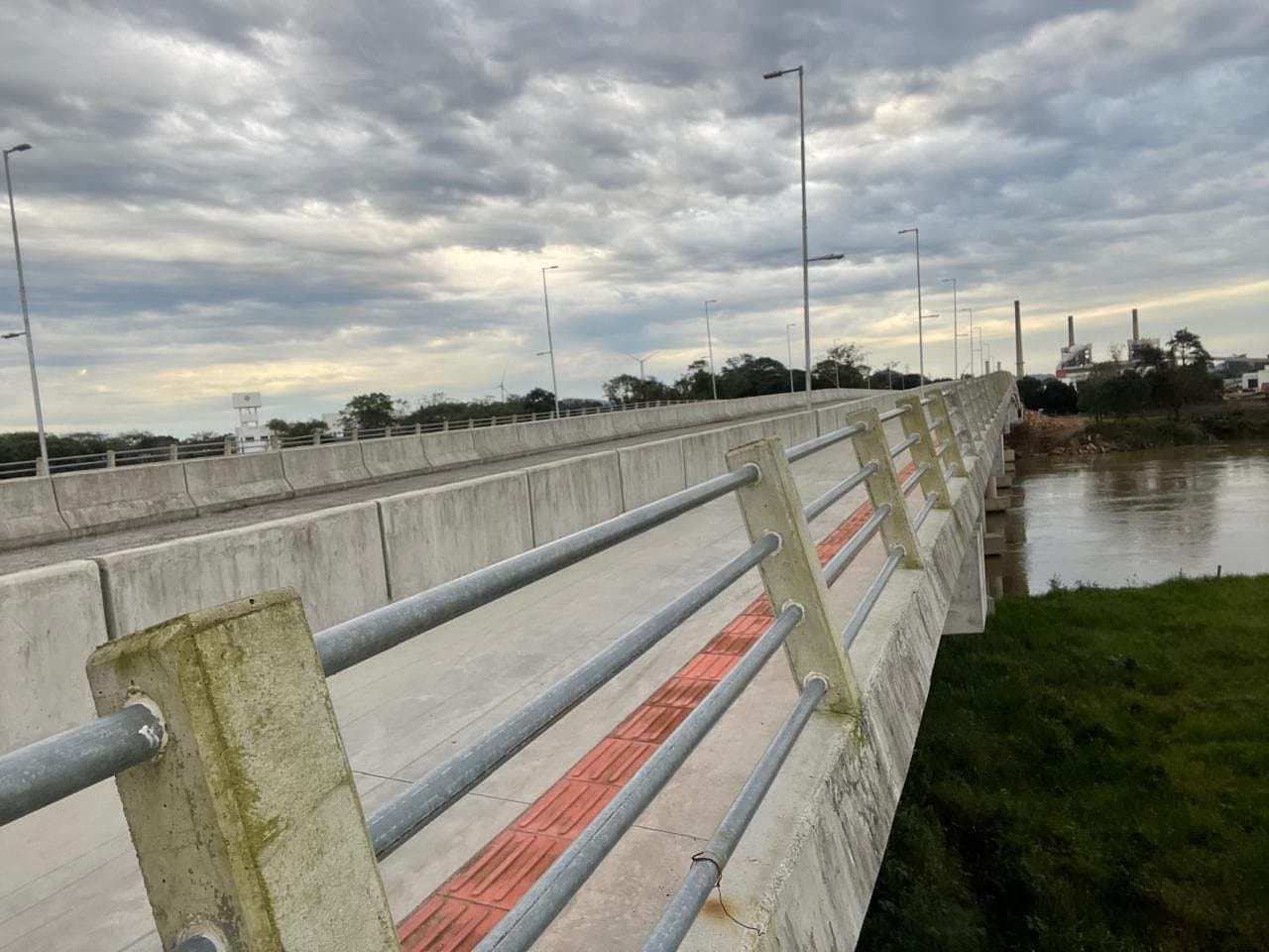 Definida a empresa que vai concluir a ponte entre Tubarão e Capivari