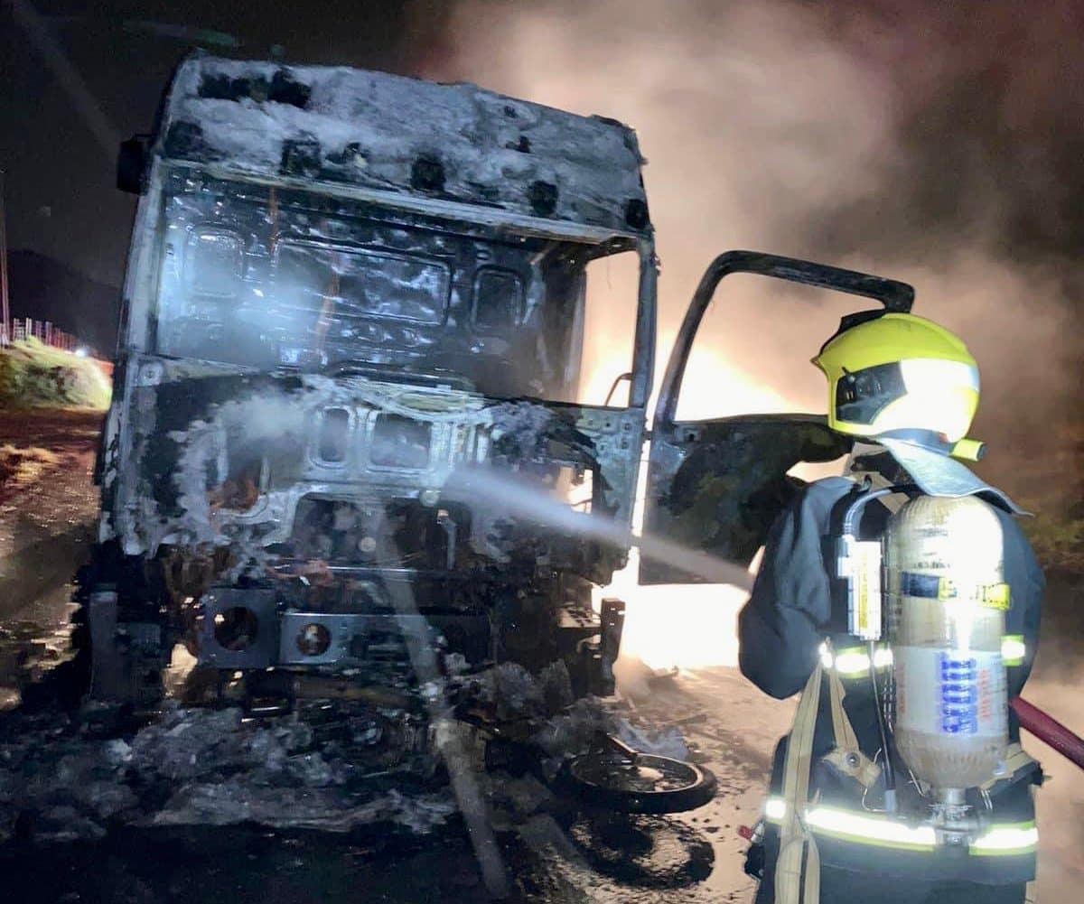 Motociclista tem o corpo totalmente carbonizado durante acidente