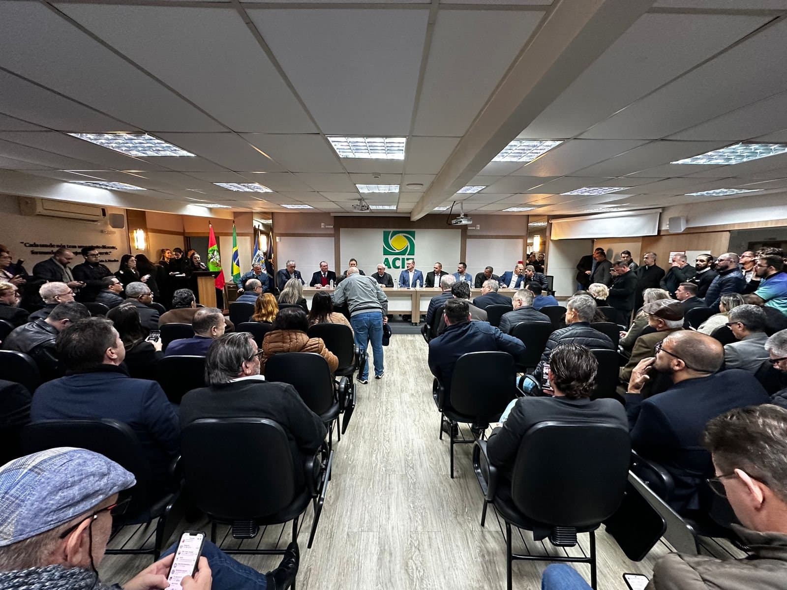 Emenda de R$ 5 milhões para projeto de dragagem da área do Porto de Laguna é formalizada