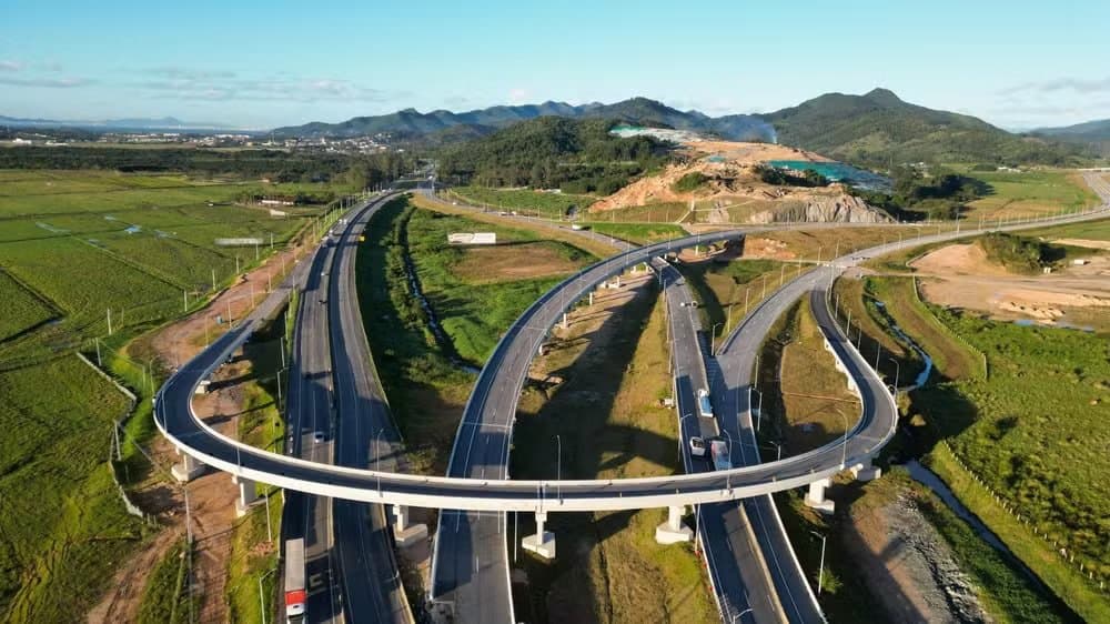 Após 12 anos, Contorno Viário de Florianópolis é inaugurado